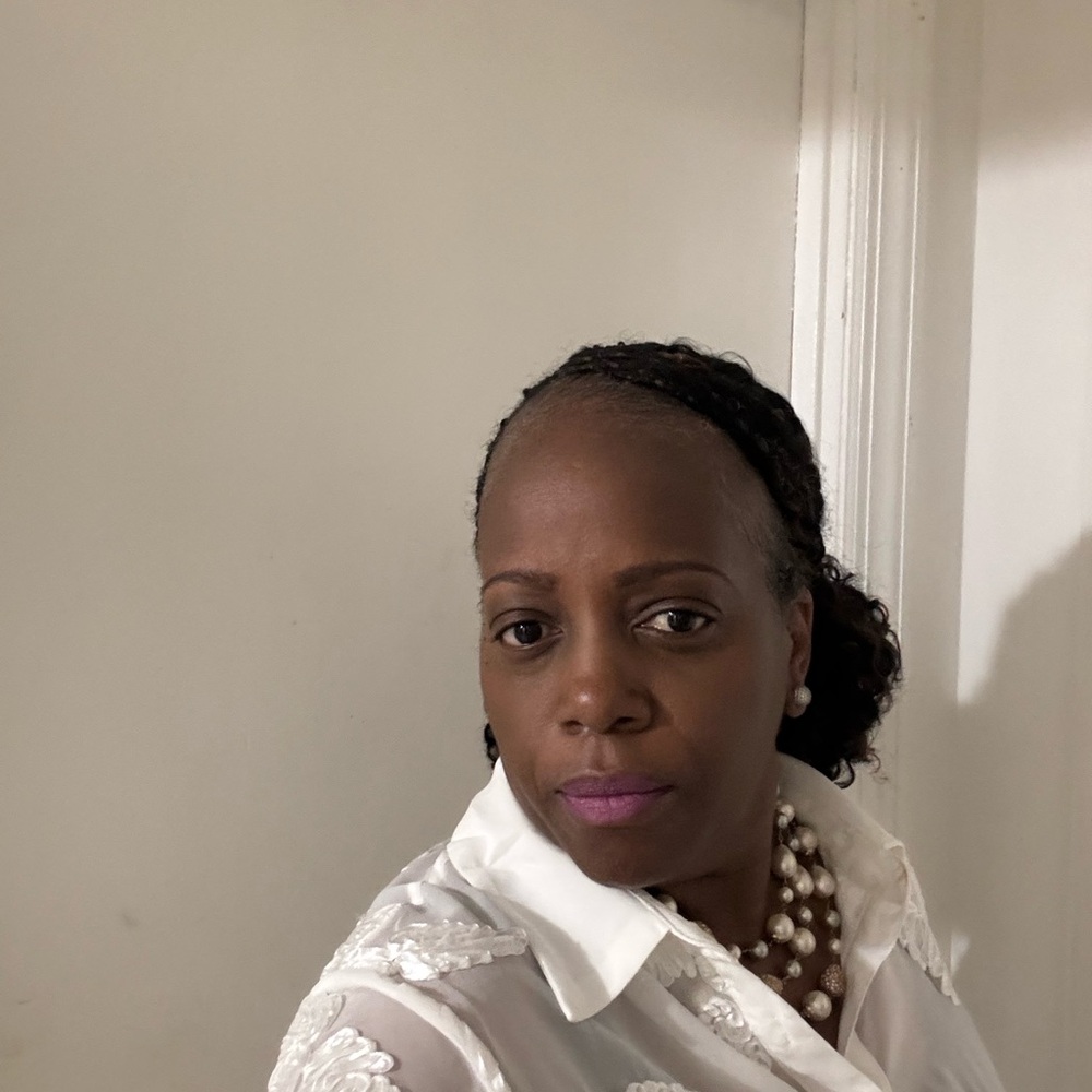 Meet your Posher, Carla